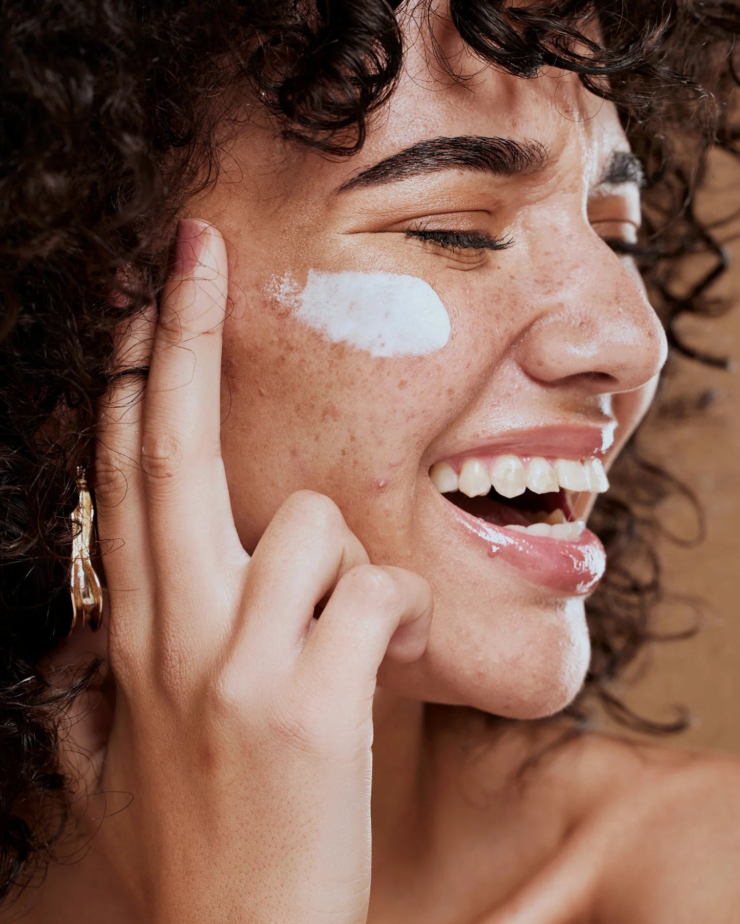 Feather-Light Miracle Moisturizer