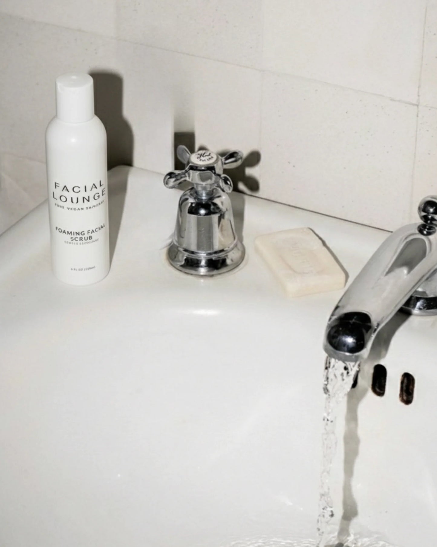 Foaming Facial Scrub